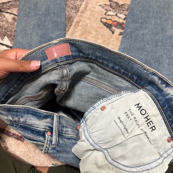 MOTHER “THE RASCAL ANKLE
FRAY”
“Bonfire Lighting” - Picture 4 of 4